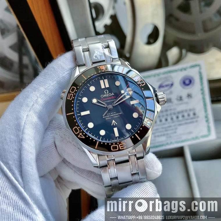 Omega men 45mm M14