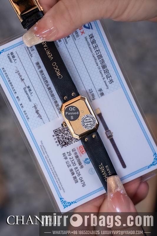 Chanel watch 022359
