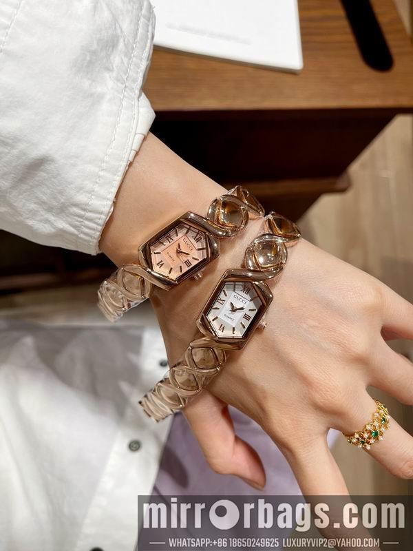 Gucci watch 110184