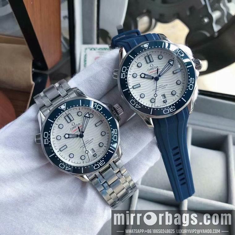 Omega men 45mm M18
