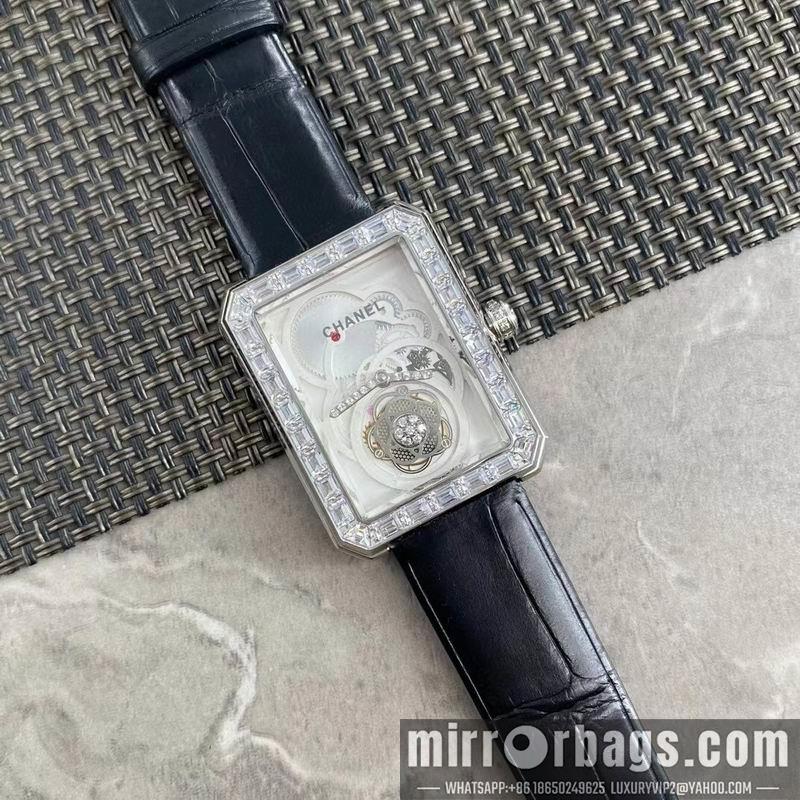 Chanel watch 022482