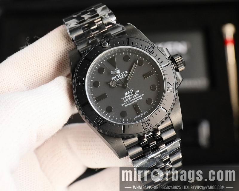 Rolex 40mm 022124