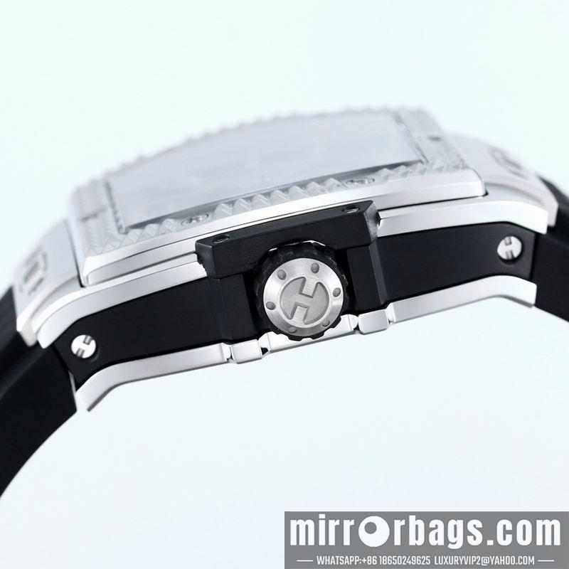 Hublot 42mm 031813