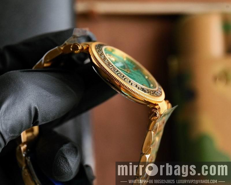 Versace woman watch 093011