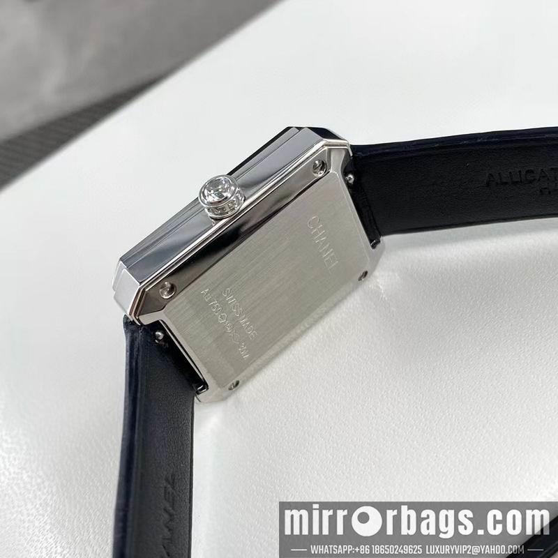 Chanel watch 022482