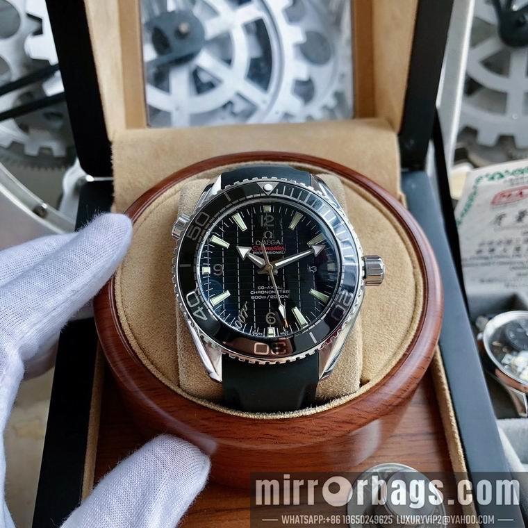 Omega men 45mm M11