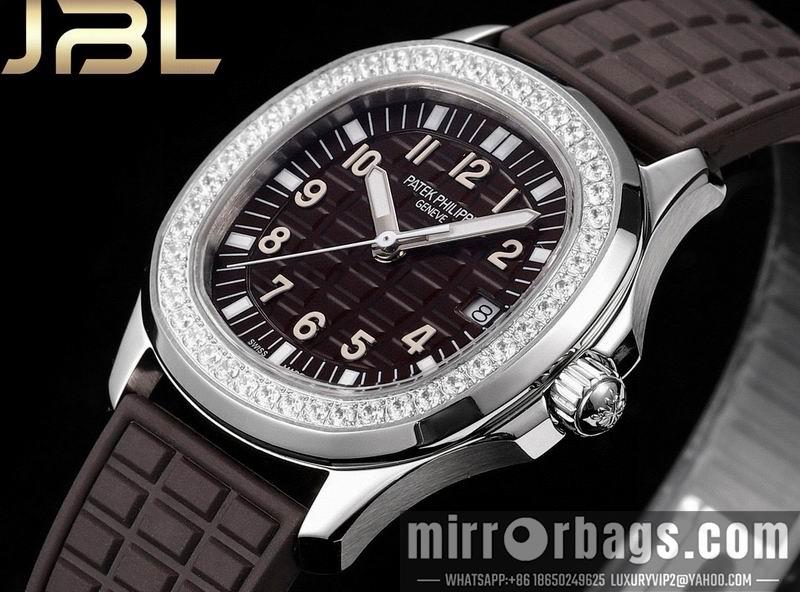 Patek Philippe 35.6mm 022317