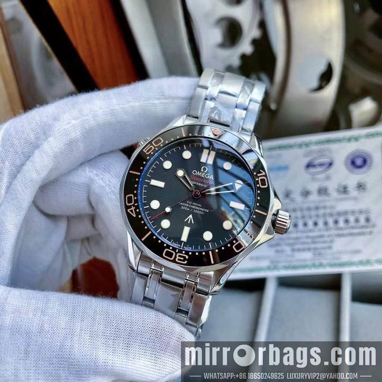 Omega men 45mm M14