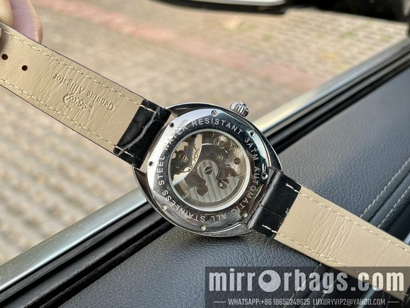 Cartier 42mm 031620