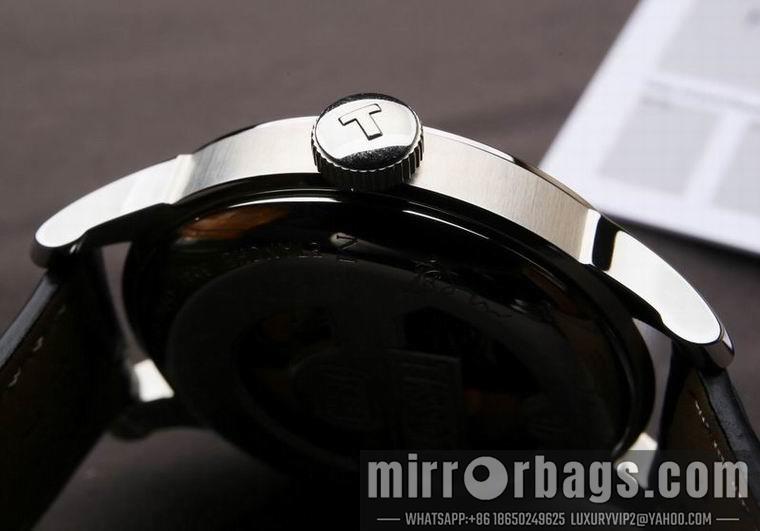 Tissot men 39.3mm women 25.3mm A95