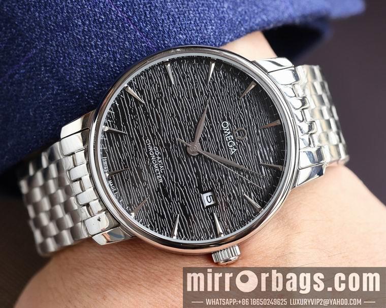 Omega men 42mm M35