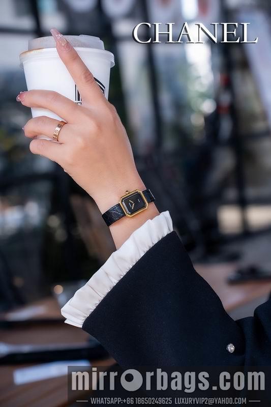 Chanel watch 022359