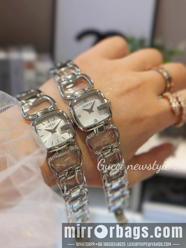 Gucci 24X22.5mm 0416107