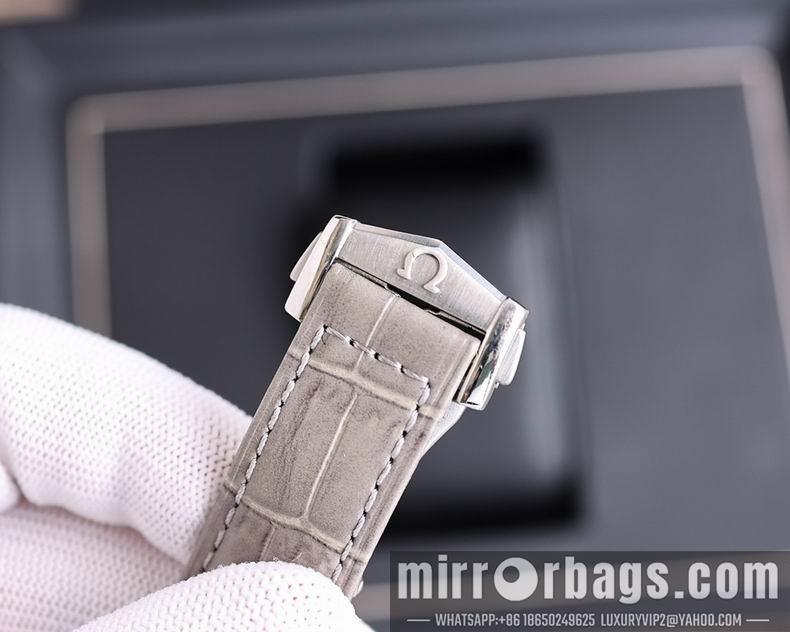 Omega men 39mm 092627