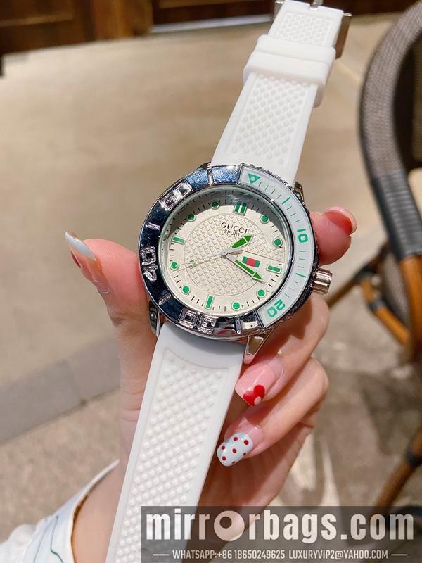 Gucci watch 041421