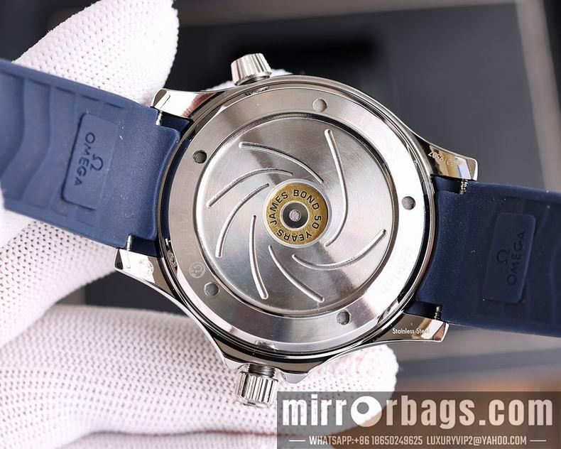Omega 41X41mm 112601