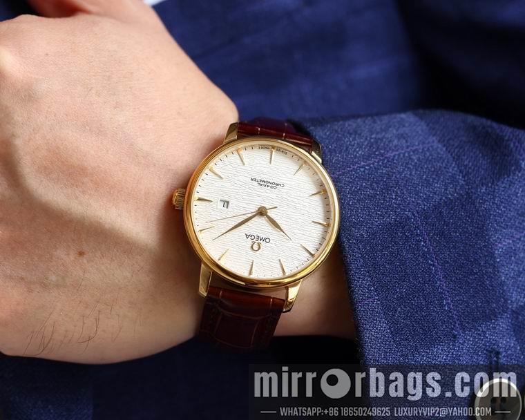 Omega men 42mm M35