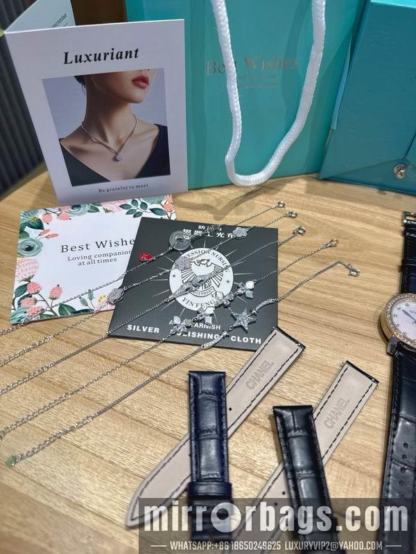 Chanel 33mm 042718