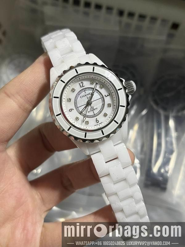 Chanel 33mm 042736