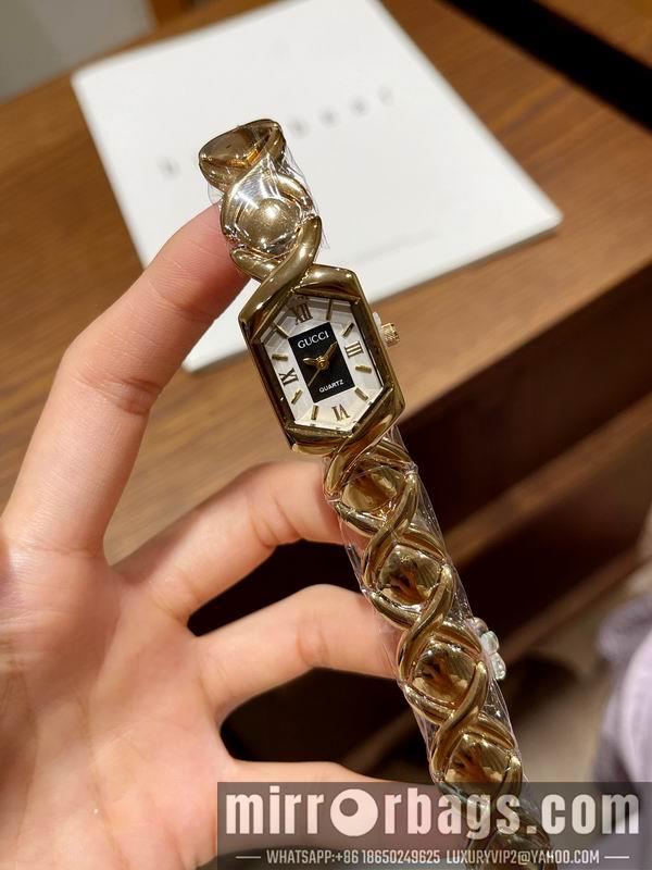 Gucci watch 110184