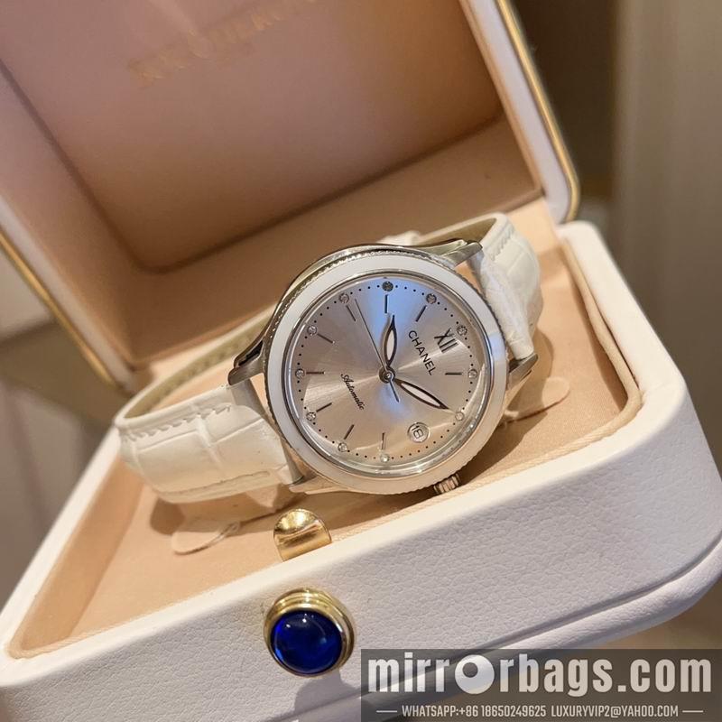 Chanel 33mm 022484