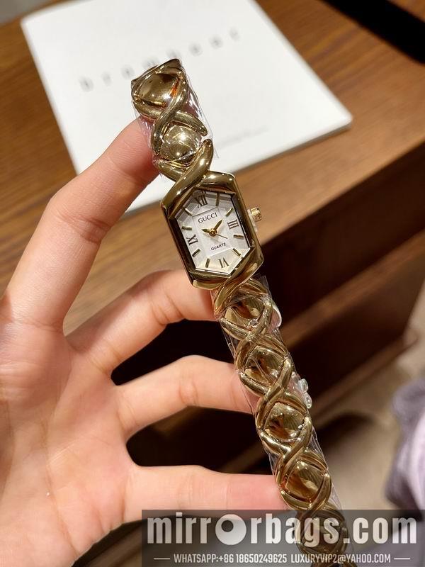 Gucci watch 110184