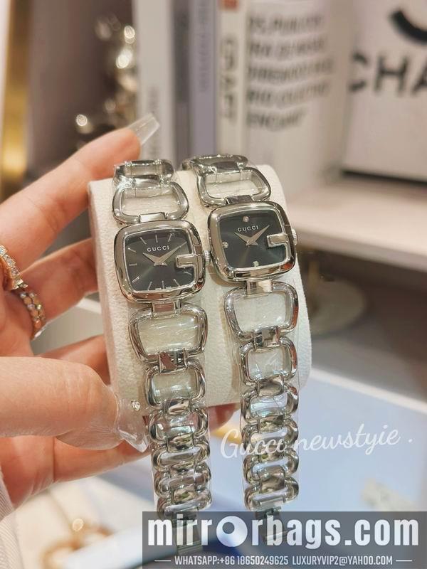 Gucci 24X22.5mm 0416107