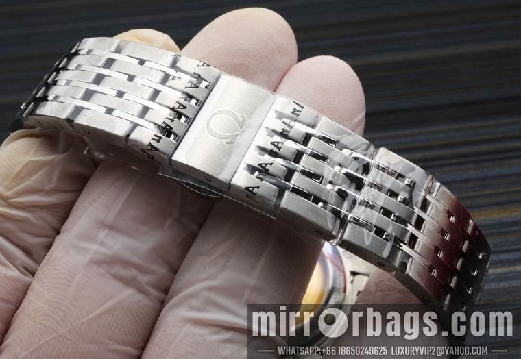 Omega men 39mm M44