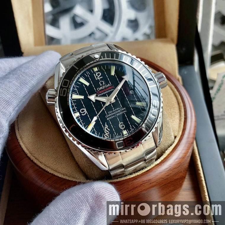 Omega men 45mm M11
