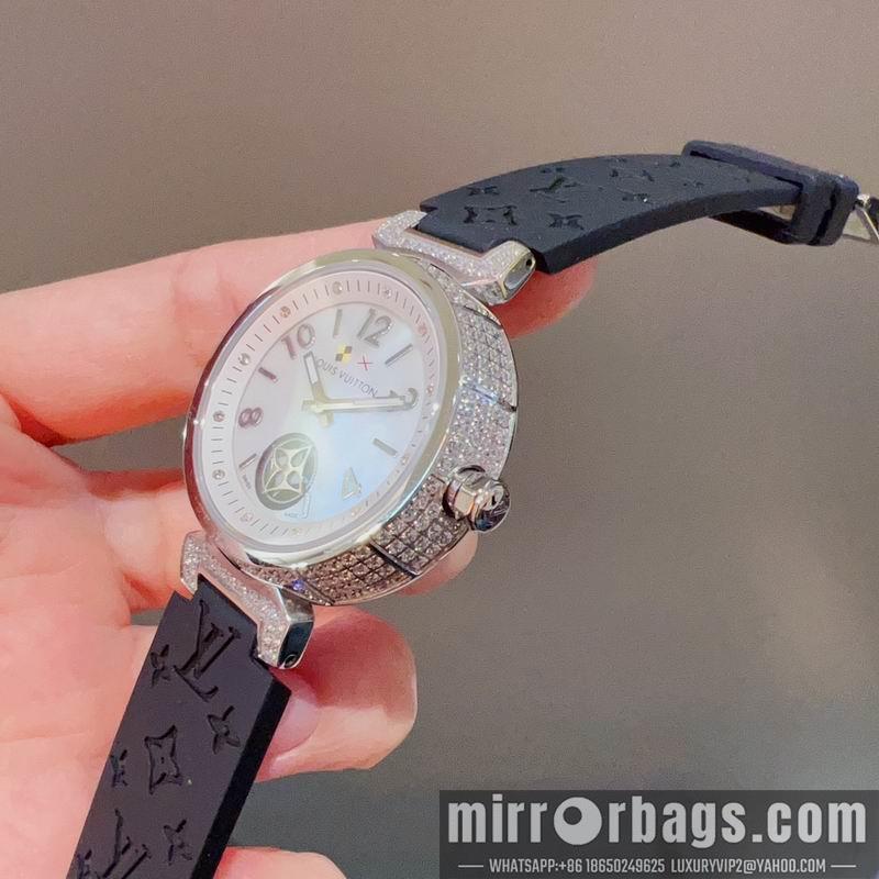 LV watch 081699
