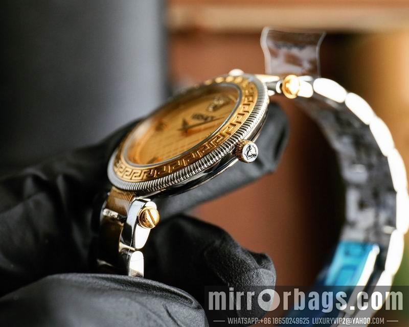 Versace woman watch 093011