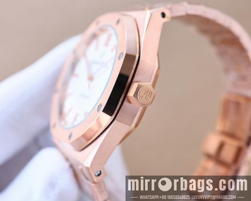 AP watch 051644