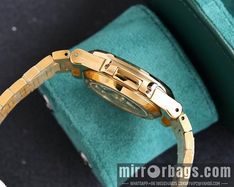 Patek Philippe watch 083121
