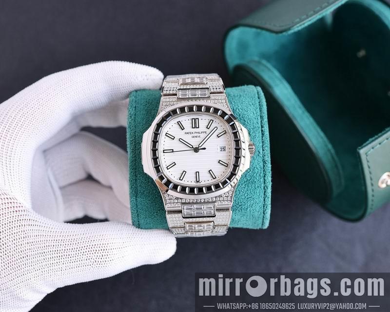 Patek Philippe watch 083122