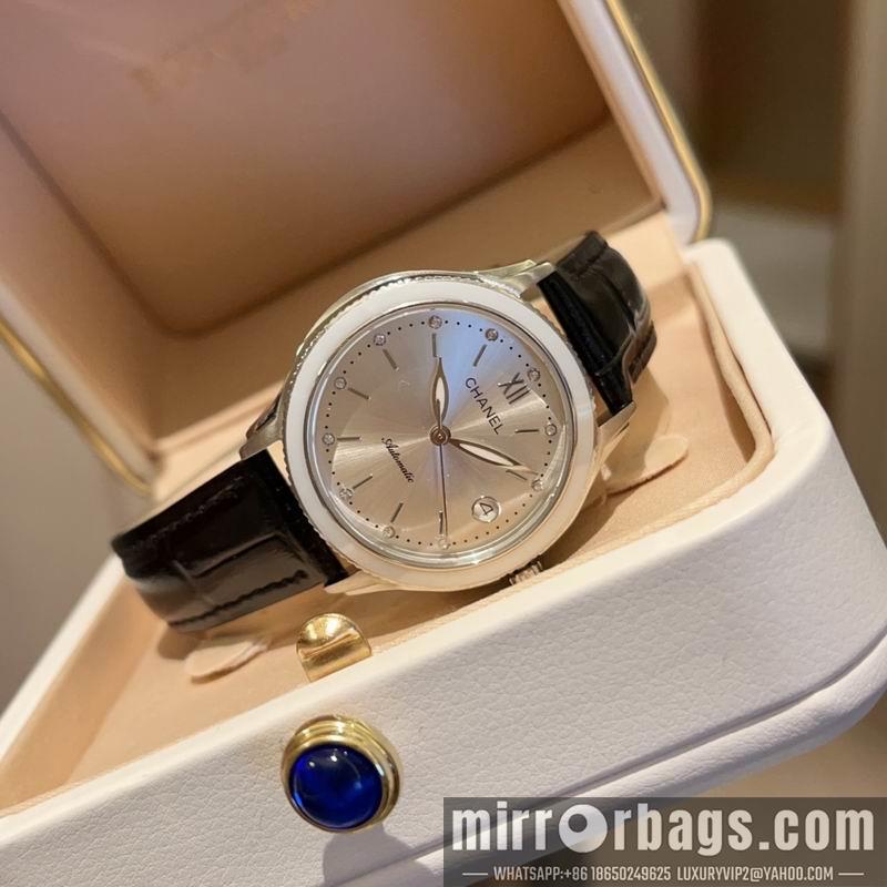 Chanel 33mm 022484