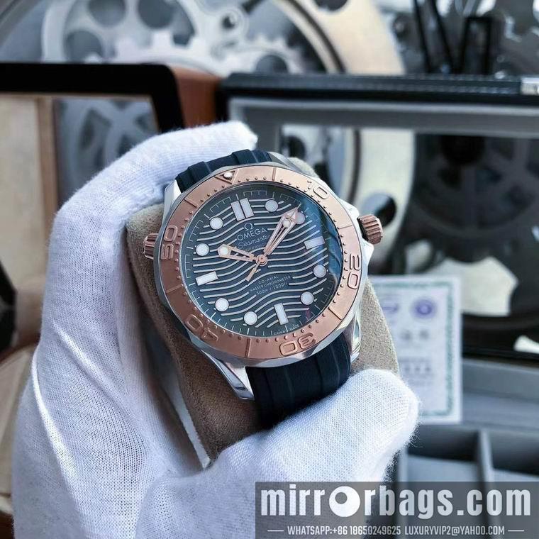 Omega men 45mm M15