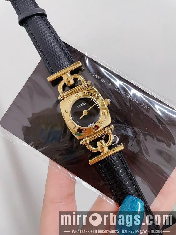 Gucci watch 121878