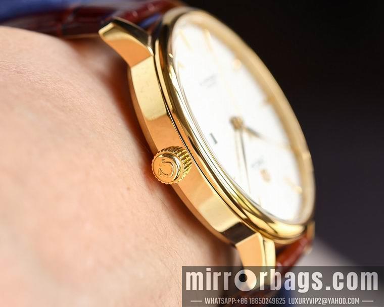 Omega men 42mm M35