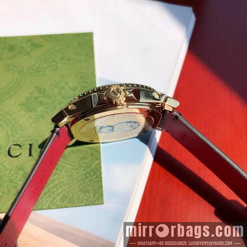 Gucci watch 041642