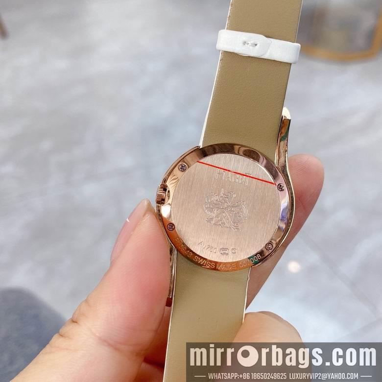 Piaget women 32mm M24