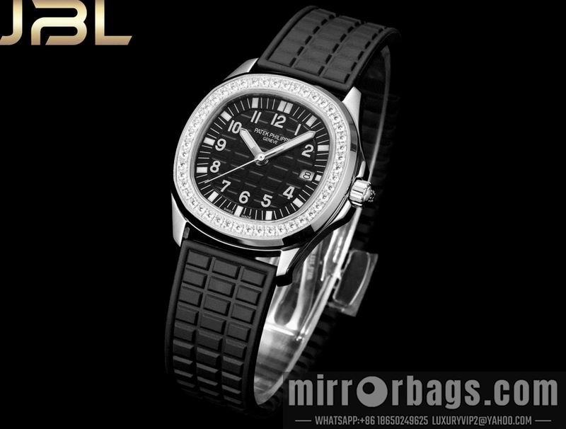 Patek Philippe 35.6mm 022317
