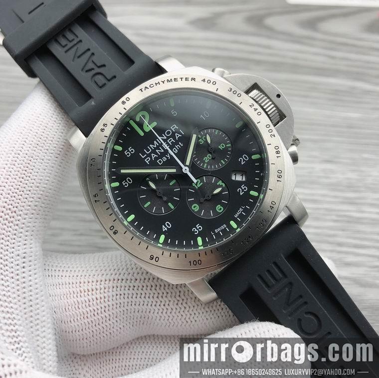 Panerai men 44m 40mm M11