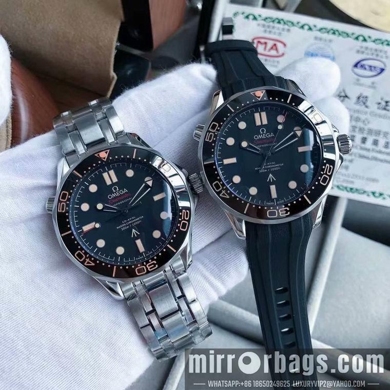 Omega men 45mm M14