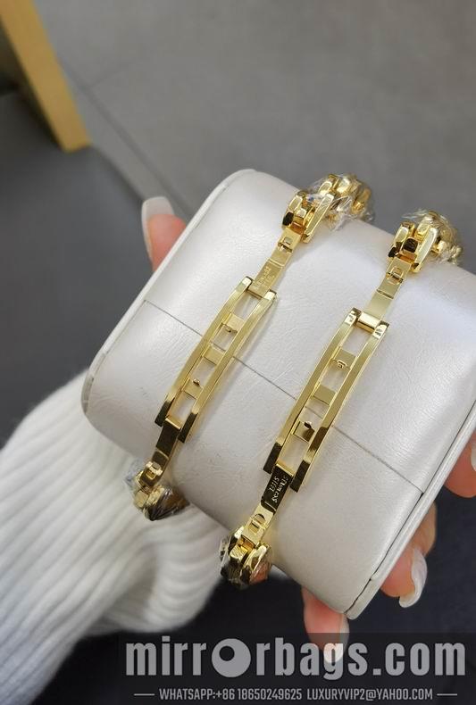 Cartier women 17.5X20.5mm M74
