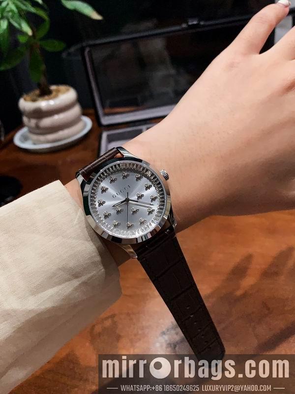Gucci watch 102279