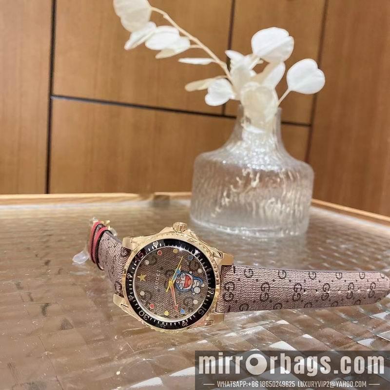 Gucci watch 041642