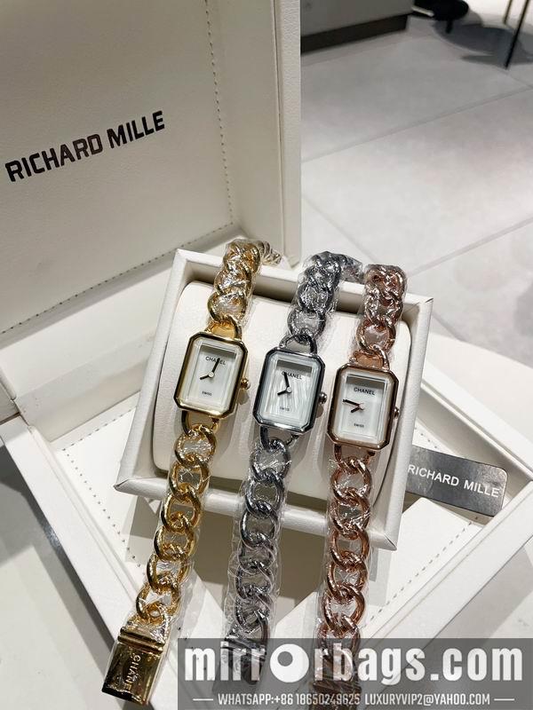 Chanel 21X26mm 121234
