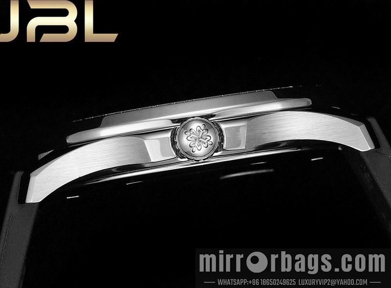 Patek Philippe 35.6mm 022317