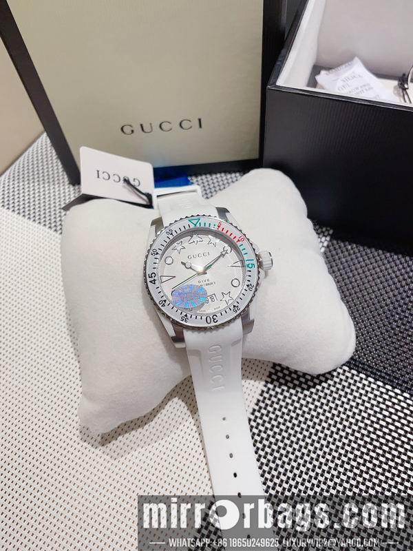 Gucci 40mm 102305