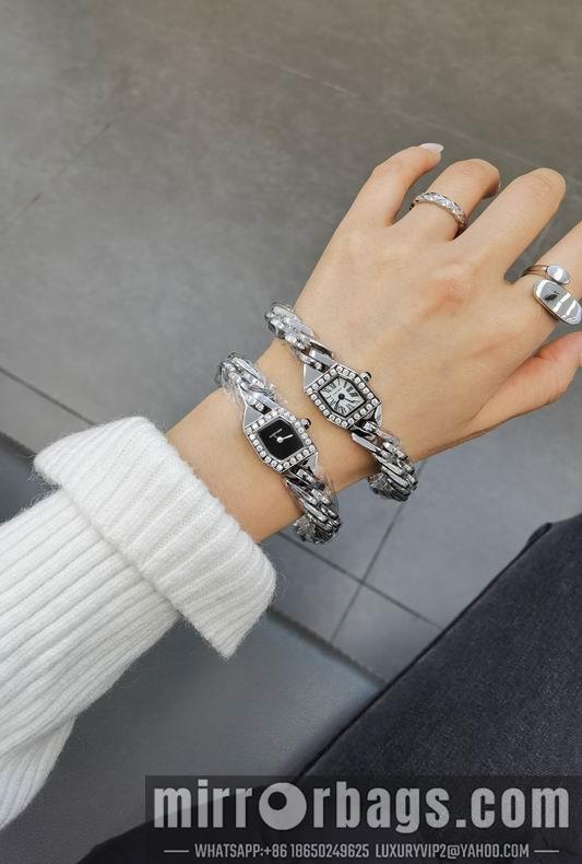 Cartier women 17.5X20.5mm M74